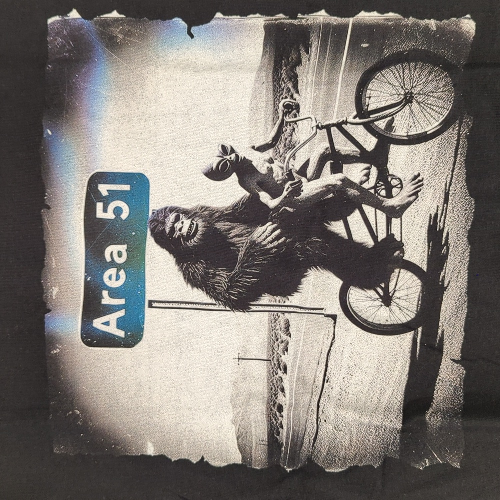 NWT Sasquatch And Alien Biking Tee